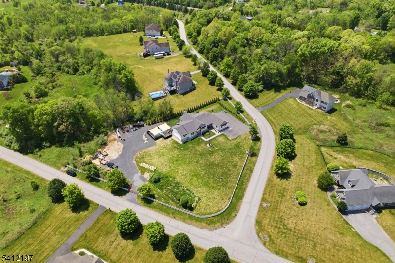 27 Sterling Dr