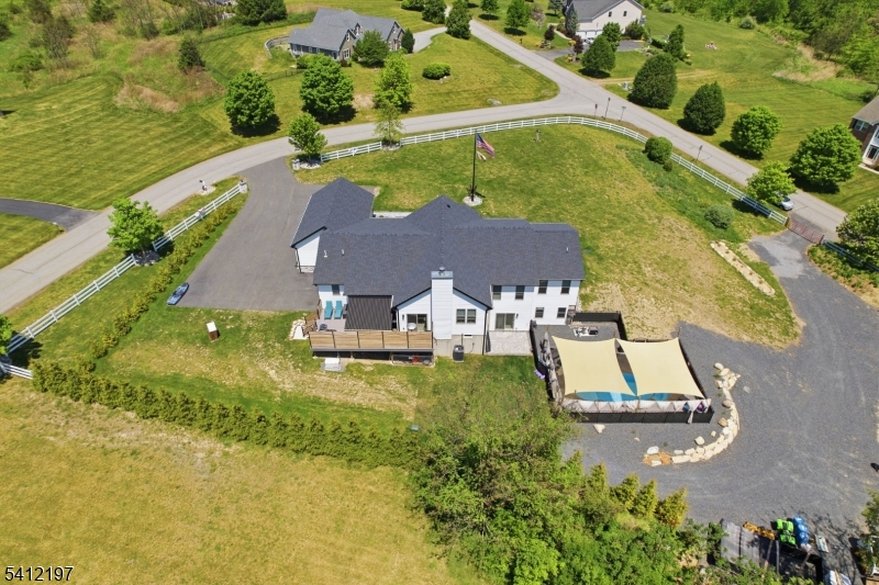 27 Sterling Dr