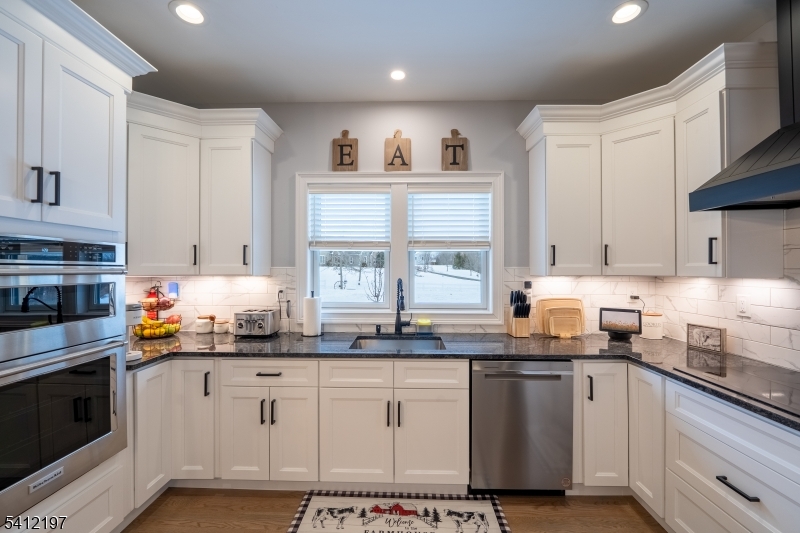 27 Sterling Dr