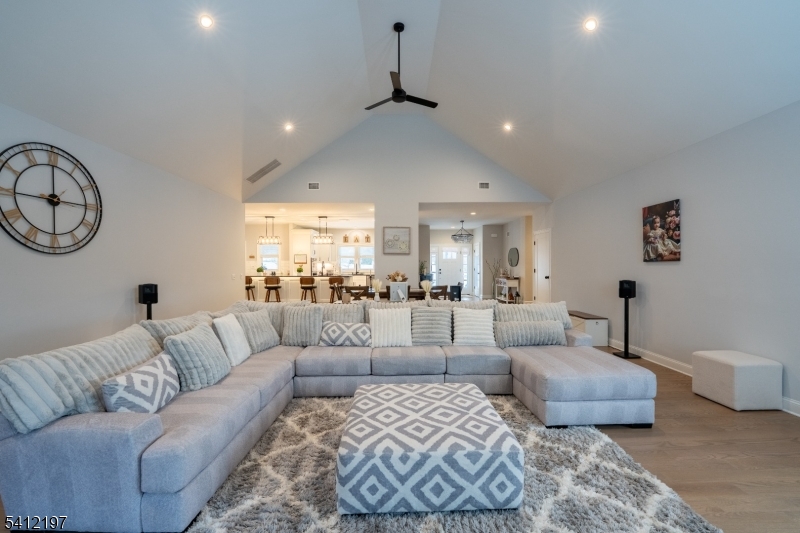 27 Sterling Dr