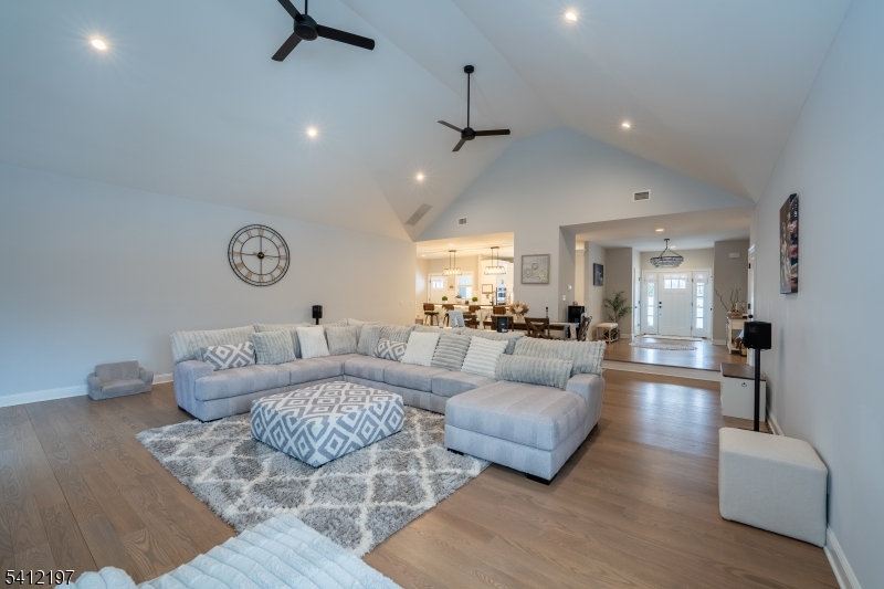27 Sterling Dr