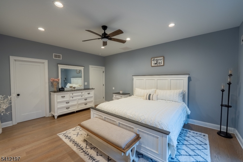27 Sterling Dr
