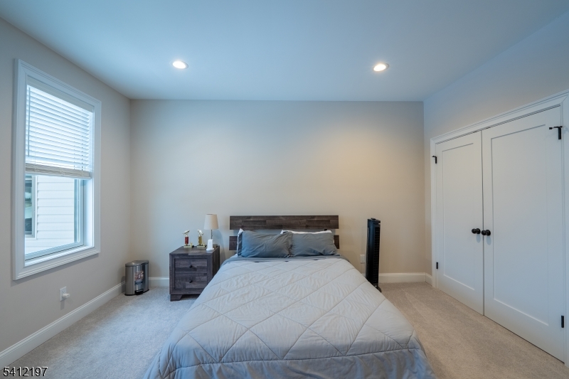 27 Sterling Dr