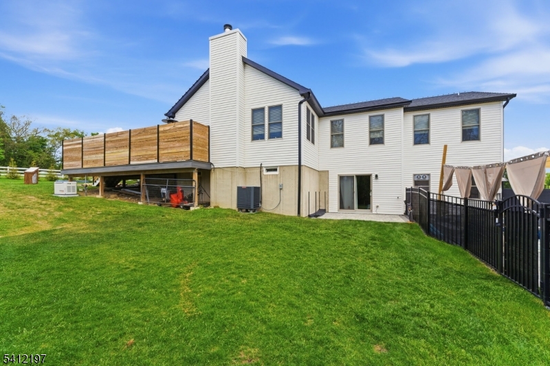 27 Sterling Dr