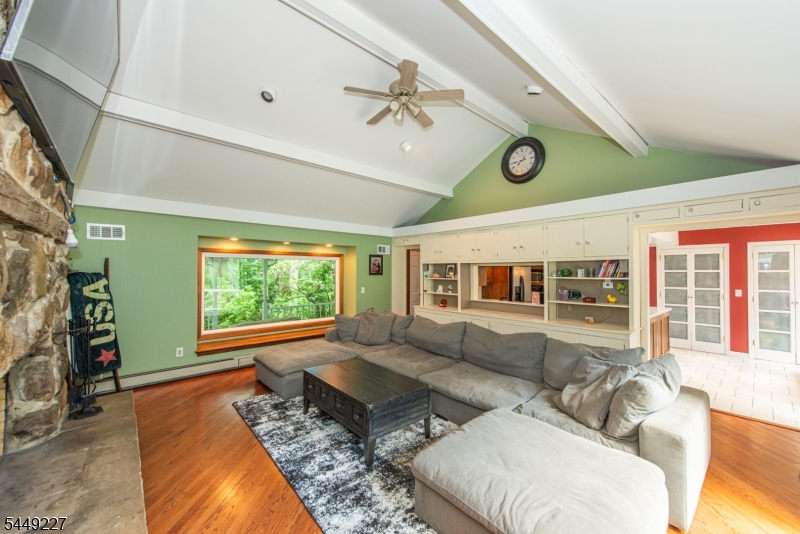 1 Green Rd