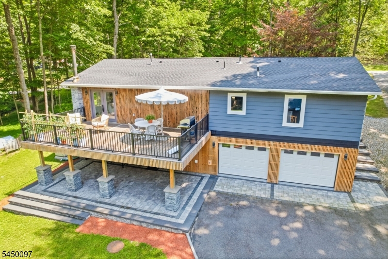 142 Gunn Rd