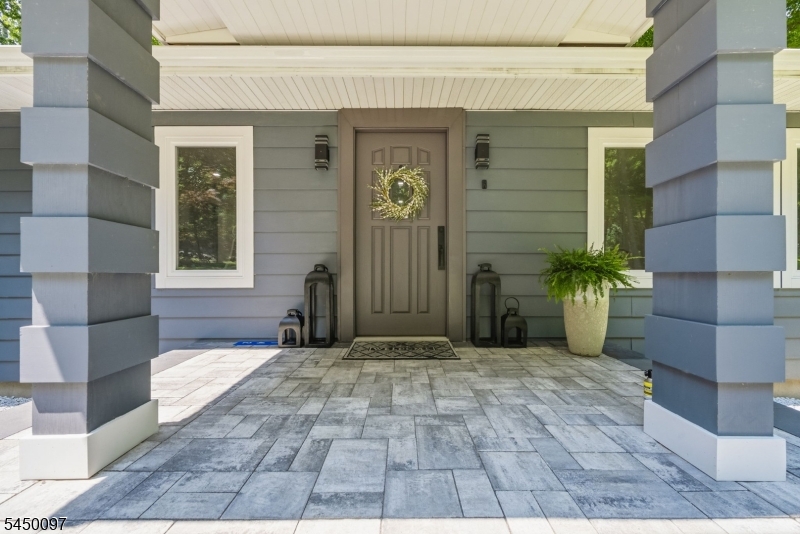 142 Gunn Rd