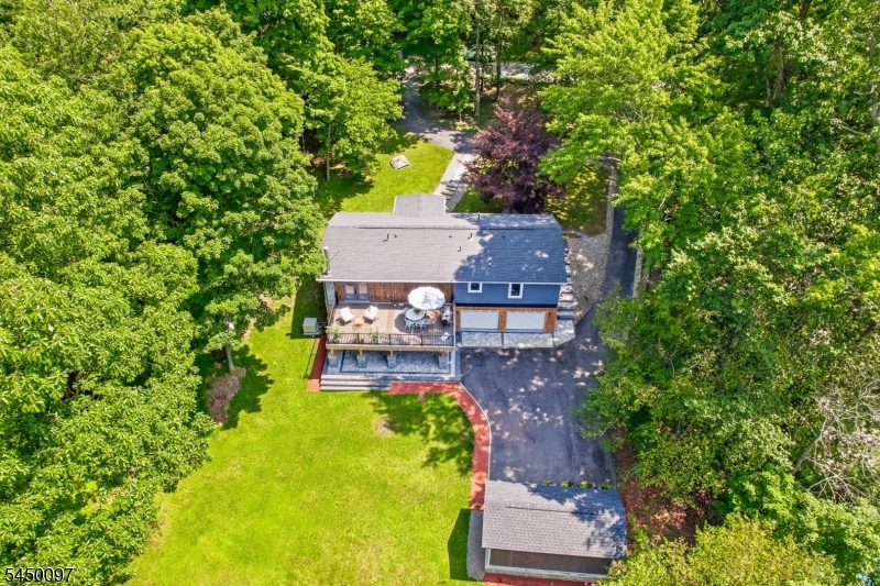 142 Gunn Rd