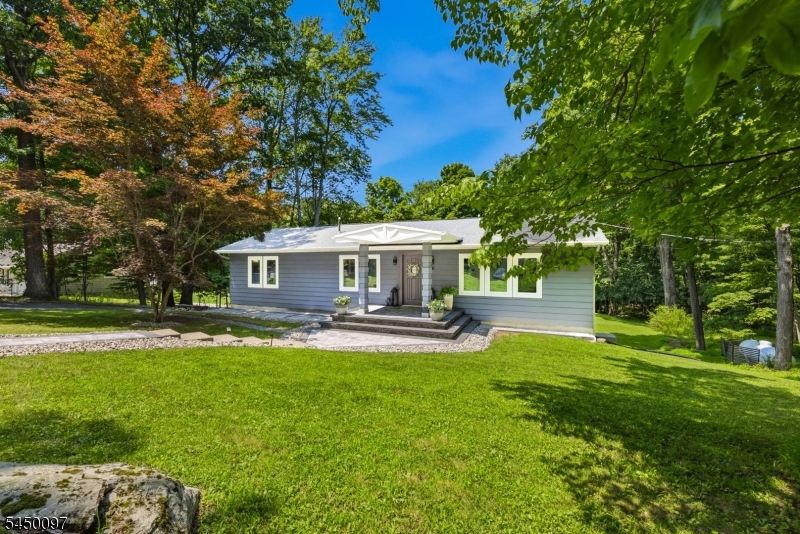 142 Gunn Rd