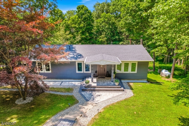 142 Gunn Rd