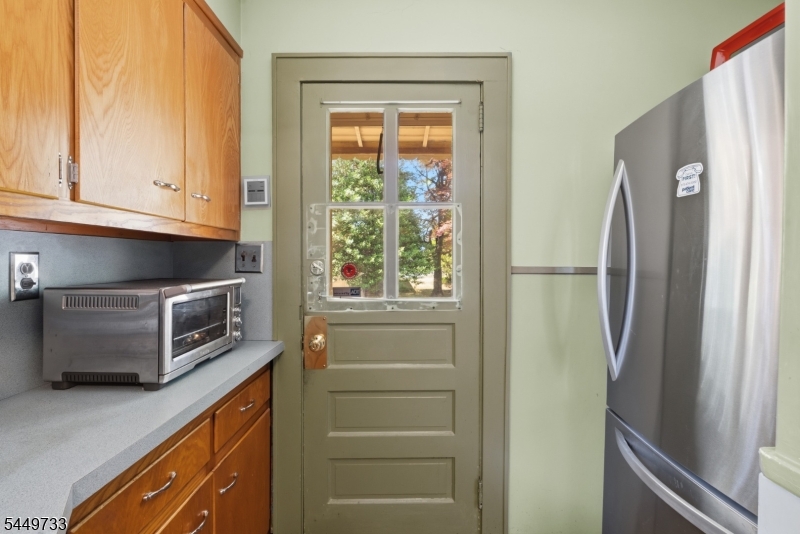 12 Montclair Ave