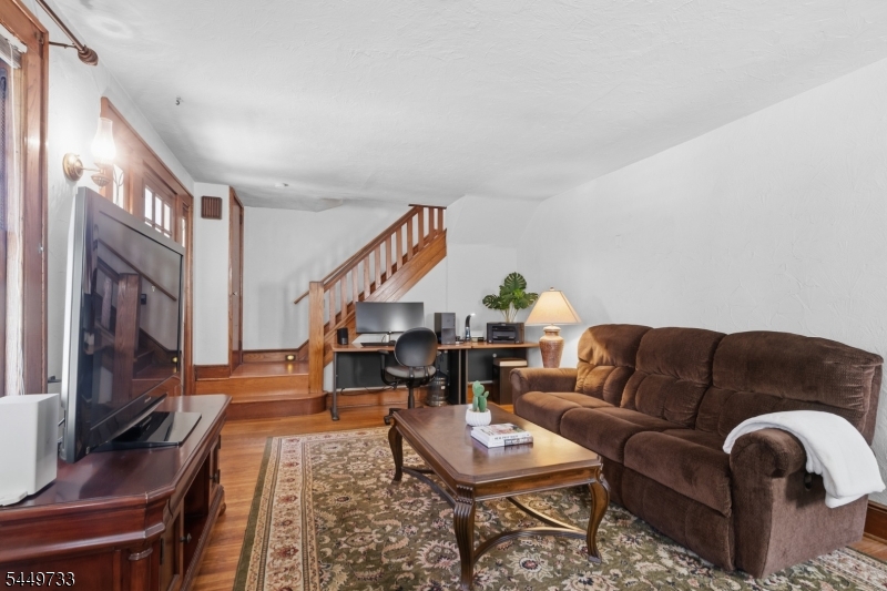 12 Montclair Ave