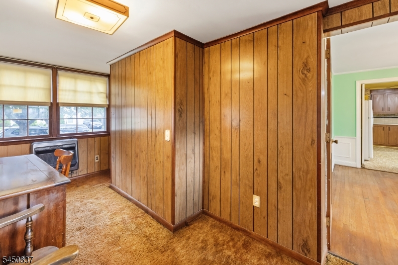 10 Reid Ave