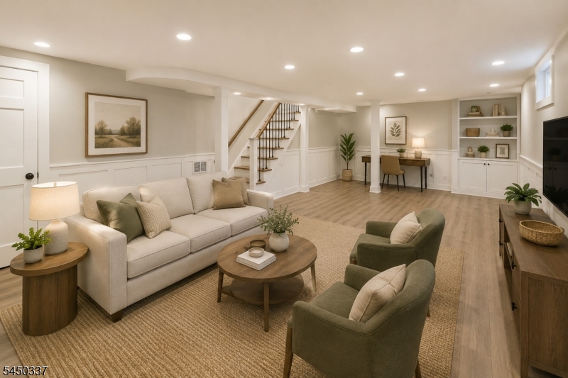 10 Reid Ave