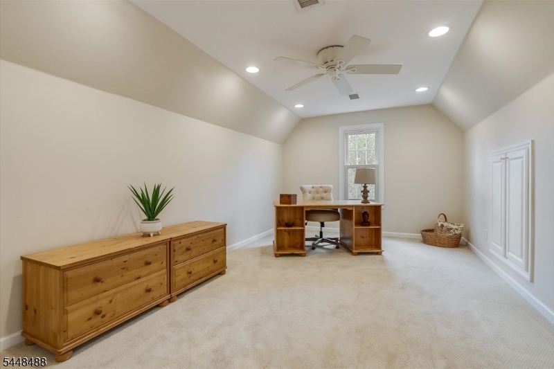 61 Collis Ln