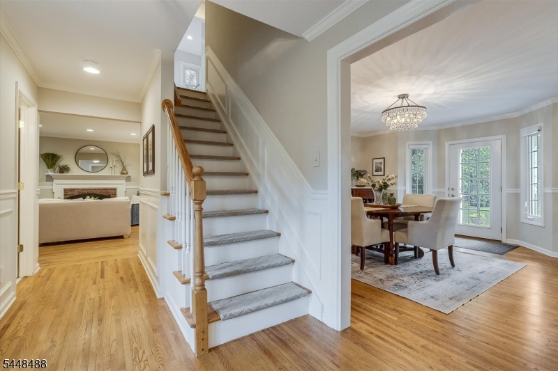 61 Collis Ln
