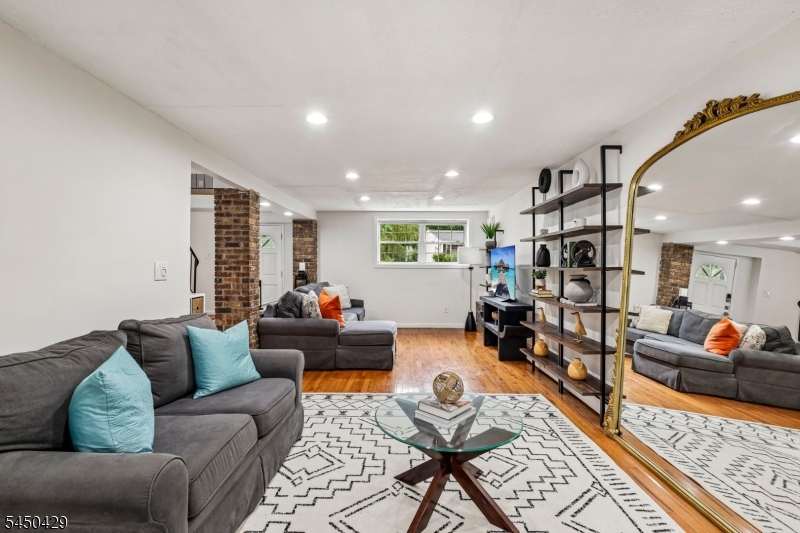 15 Musconetcong Ave