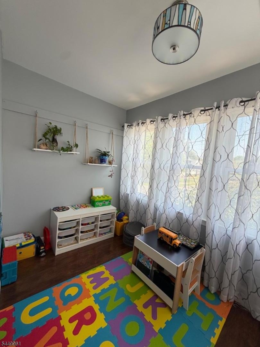 622 Lillian Ter