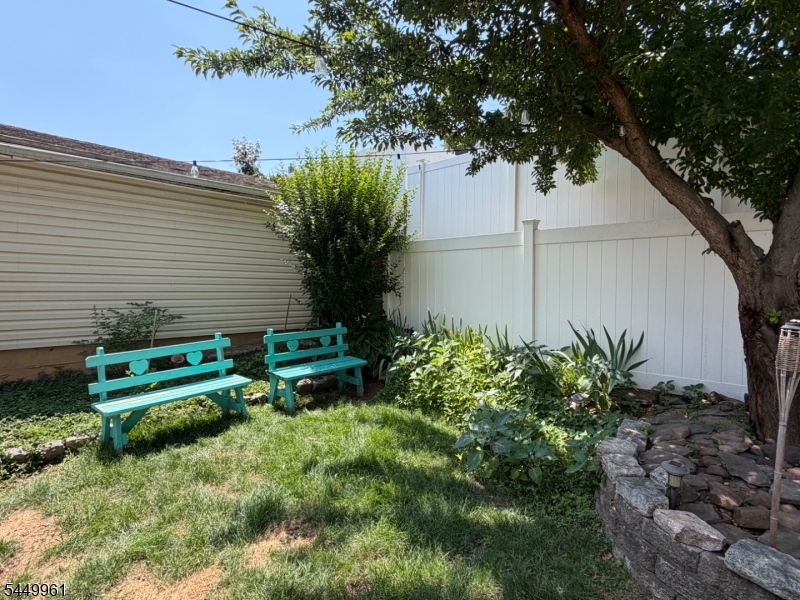 622 Lillian Ter