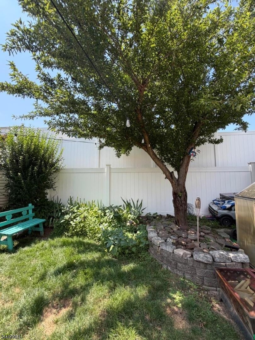 622 Lillian Ter