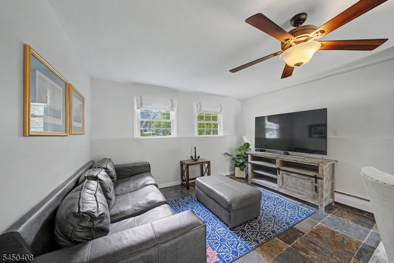 231 Greenwood Ave