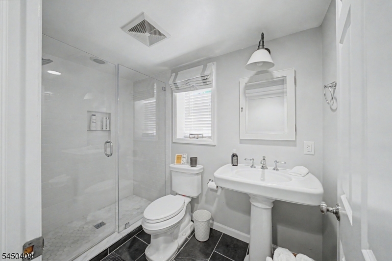 231 Greenwood Ave