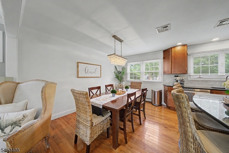 231 Greenwood Ave
