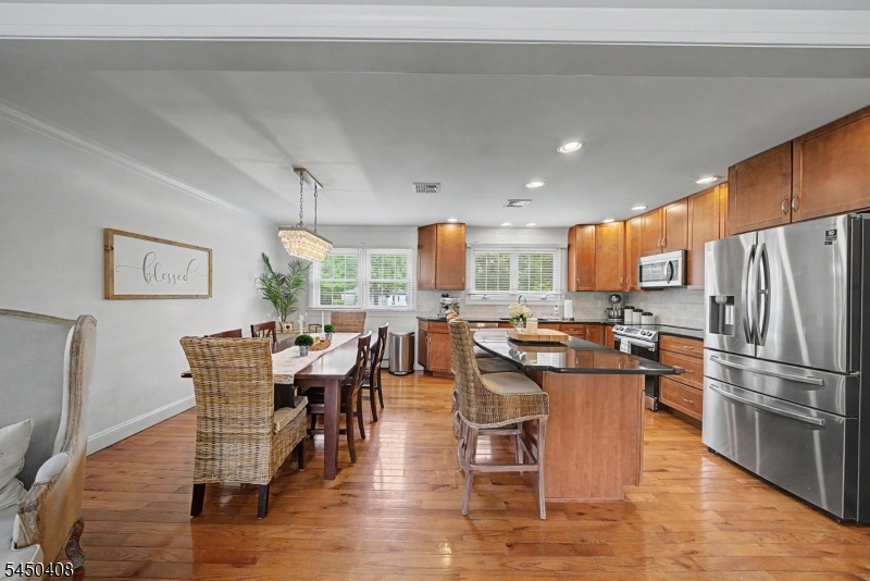 231 Greenwood Ave