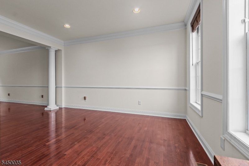 13 Ruggiero Way