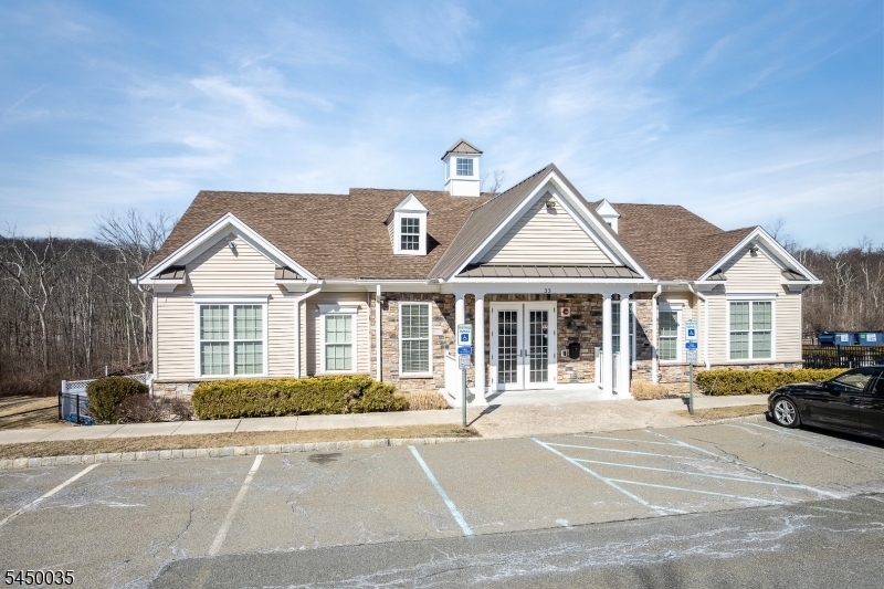 13 Ruggiero Way