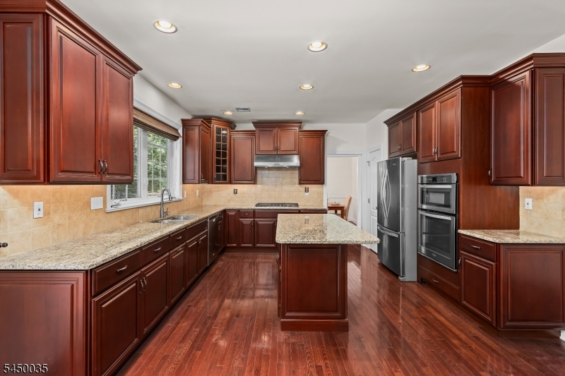 13 Ruggiero Way