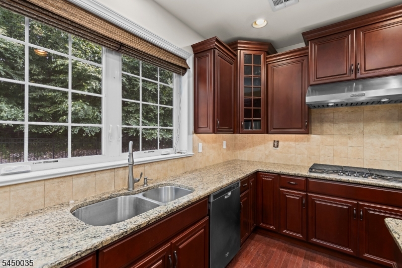 13 Ruggiero Way