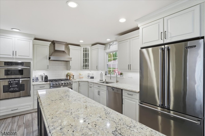 3 Chesterbrook Rd