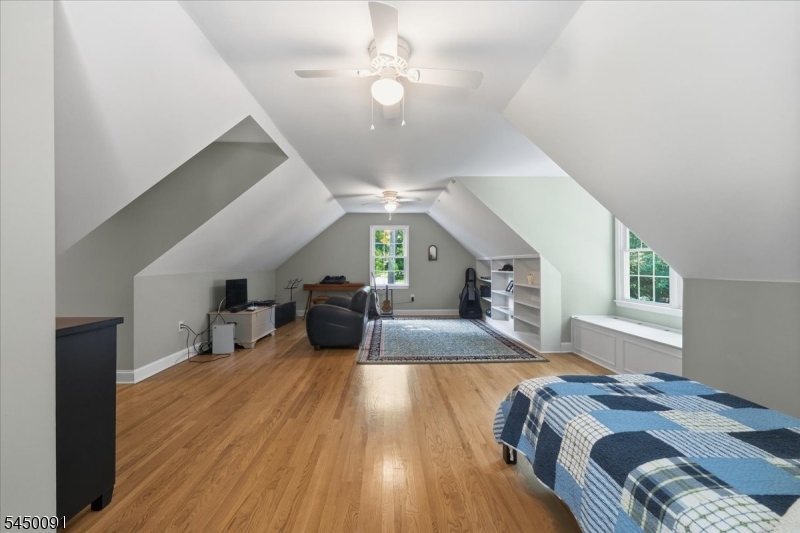 3 Chesterbrook Rd