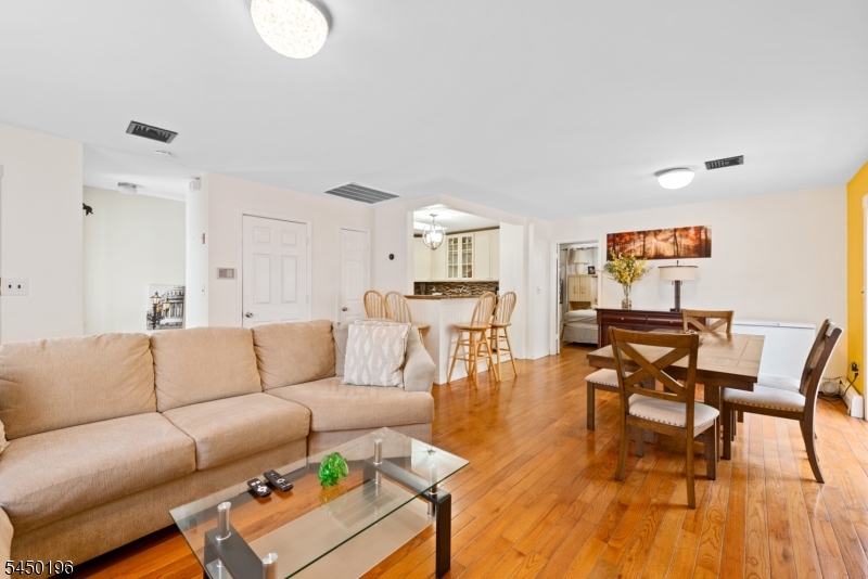 13 James St