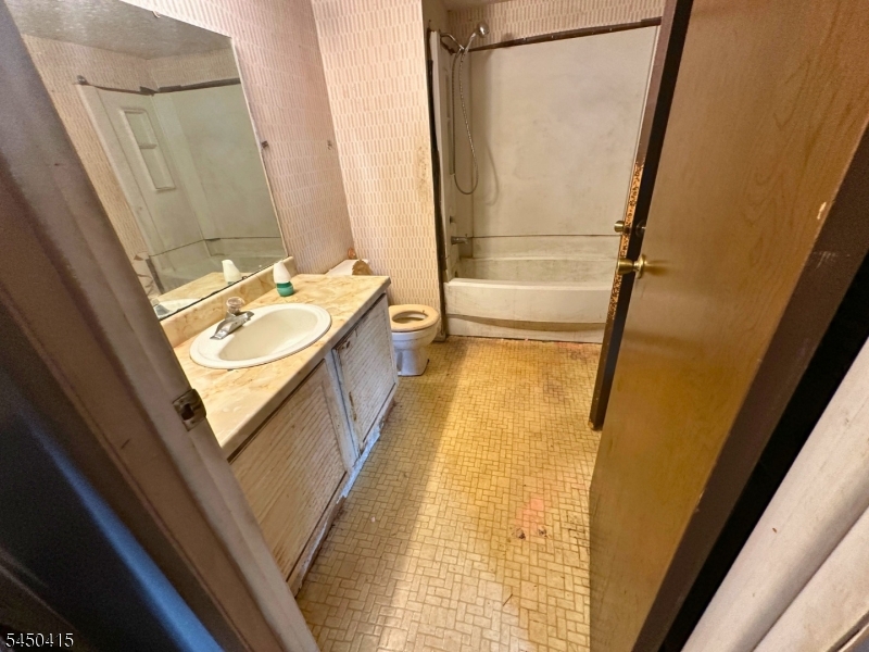 110 Pearl St