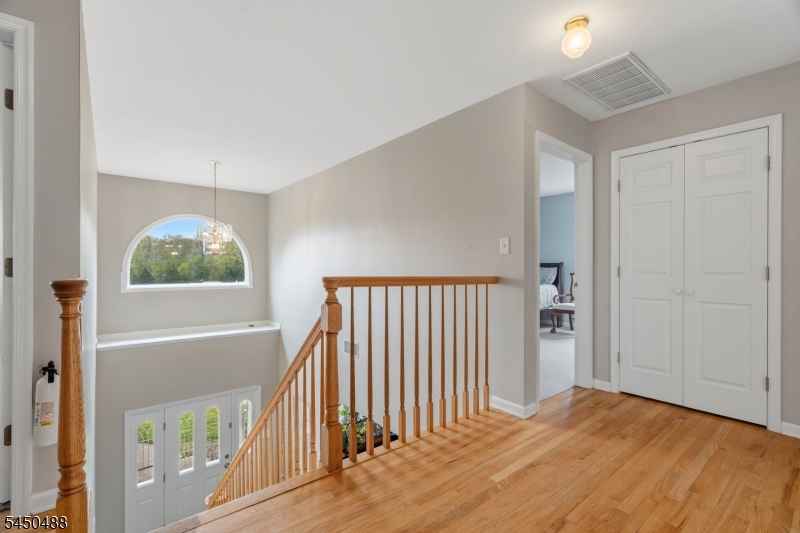 20 Greenbriar Ct