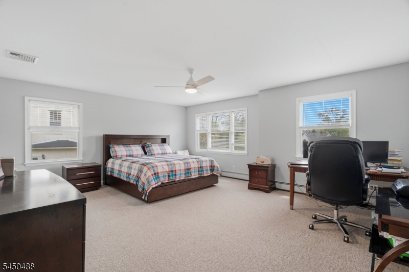 20 Greenbriar Ct