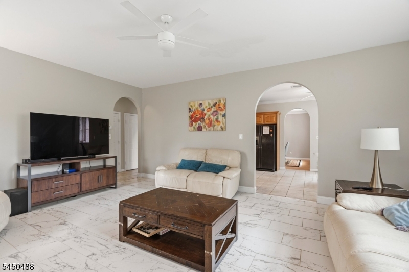 20 Greenbriar Ct