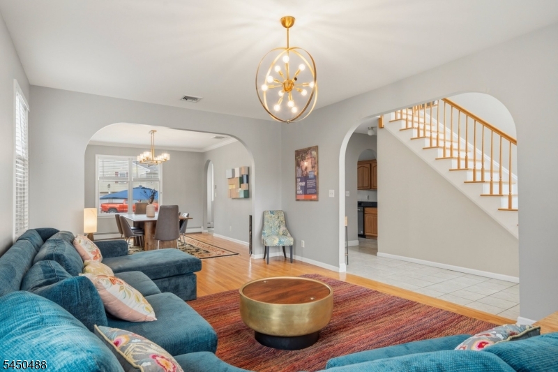 20 Greenbriar Ct