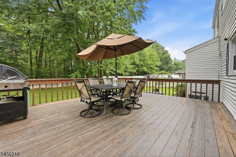 18 Druid Hill Dr
