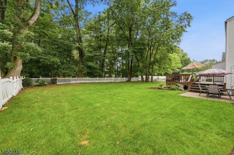 18 Druid Hill Dr