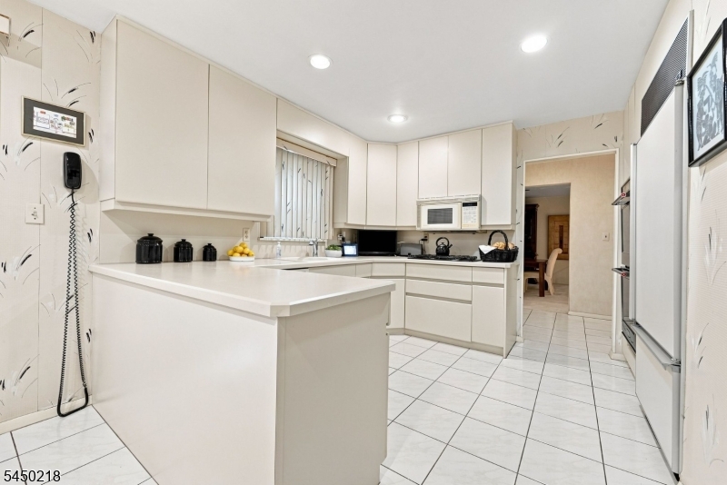 18 Druid Hill Dr