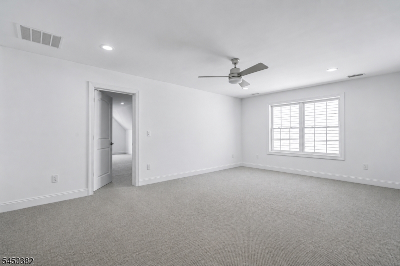 22 Samjan Cir