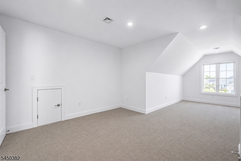 22 Samjan Cir