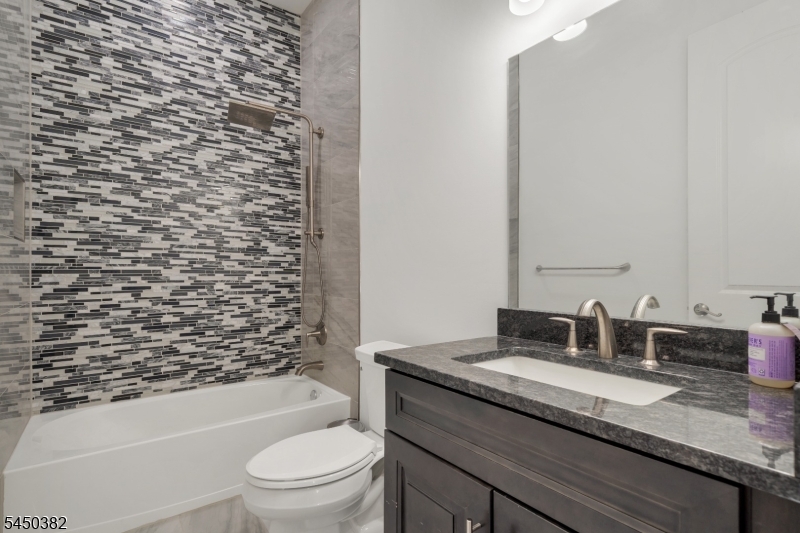 22 Samjan Cir