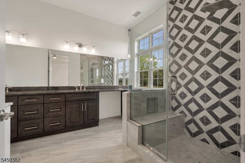 22 Samjan Cir