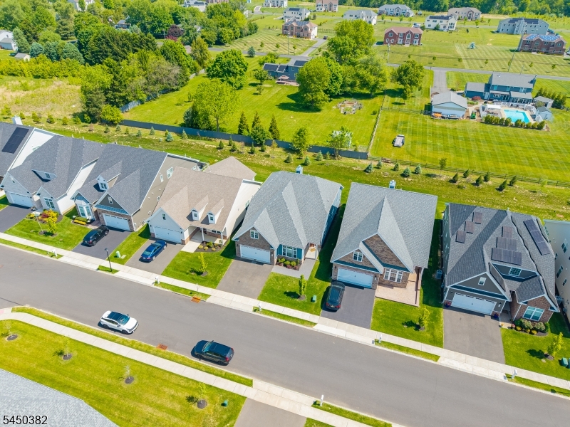 22 Samjan Cir