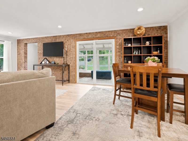 35 Mercier Pl