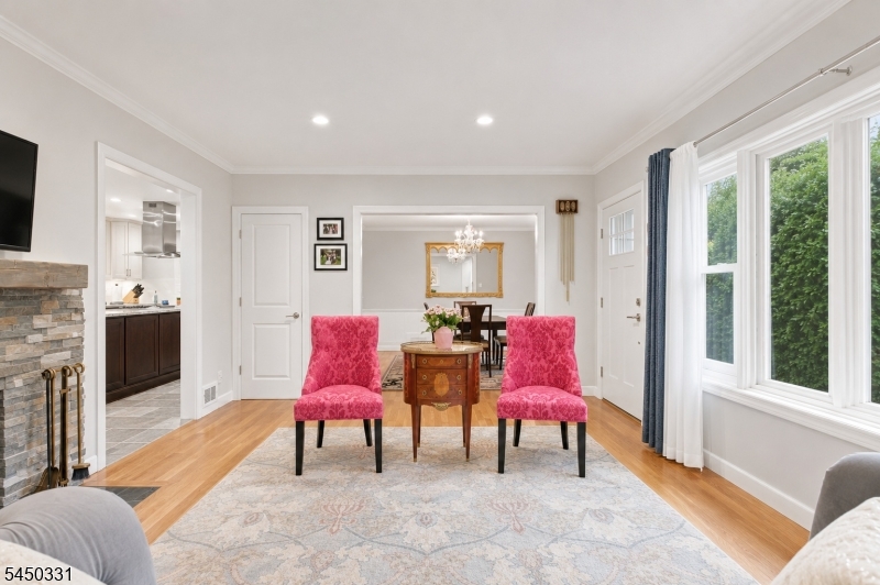 35 Mercier Pl
